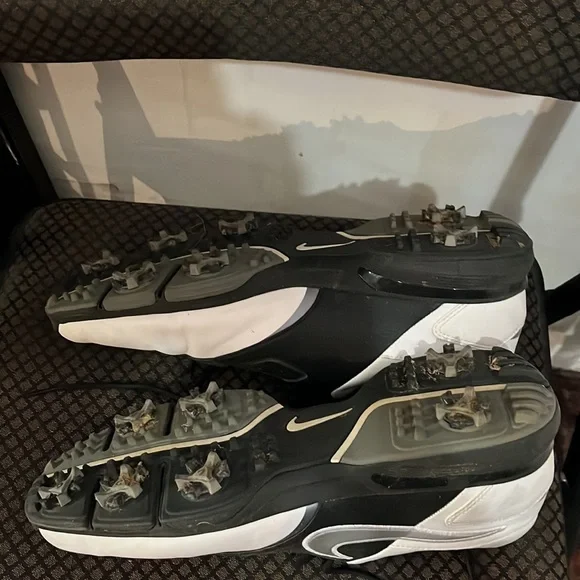 Nike Golf Shoes - Picture 7 of 7
